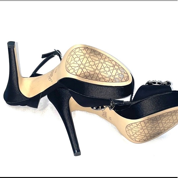 Jewel Badgley Mischka Satin Bow High Heel Size 8.5 - Picture 4 of 4